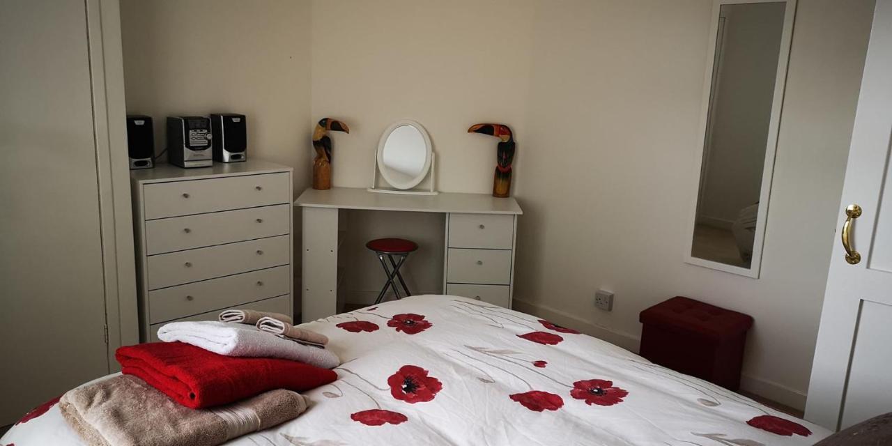 Ginger'S Apartment สเตอร์ลิง ภายนอก รูปภาพ